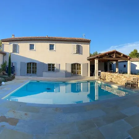 Truffle And Oil Bed & Breakfast 3*